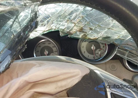 2012 Mercedes-Benz Slk 250 z USA, uszkodzony, nr VIN WDDPK4HA1CF044089